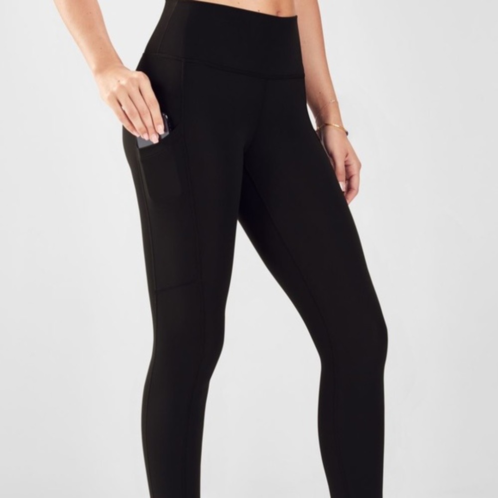 Fabletics High Waisted Powerform Legging - L - NWT